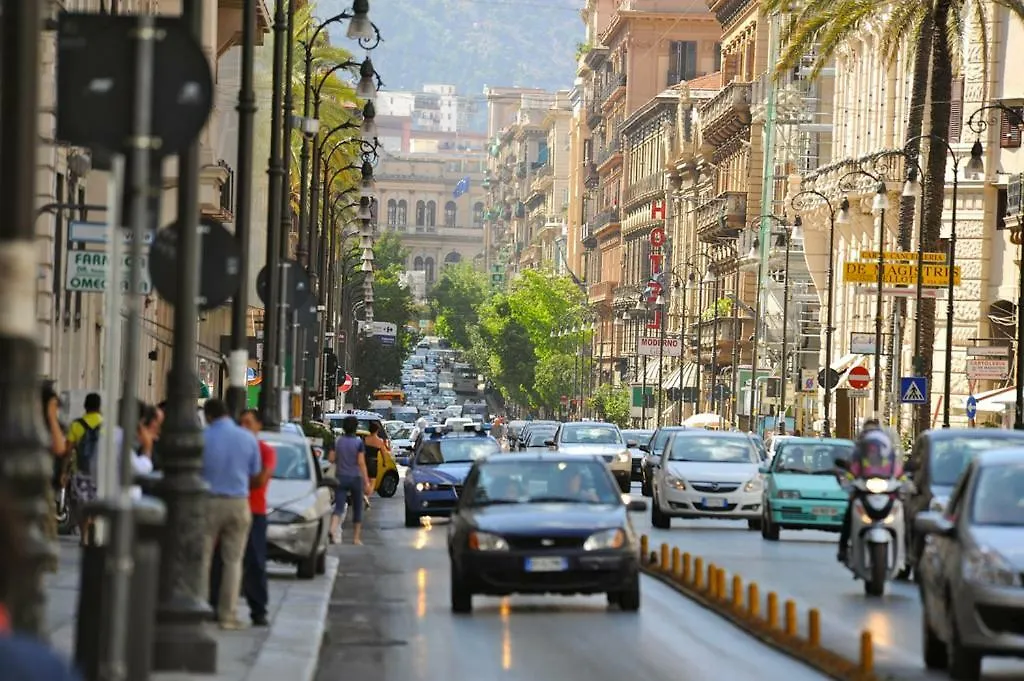 Bed & Breakfast 315 Via Roma Rooms Centro Palermo