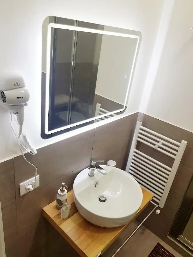 315 Via Roma Rooms Centro Palermo 2*,  Italien